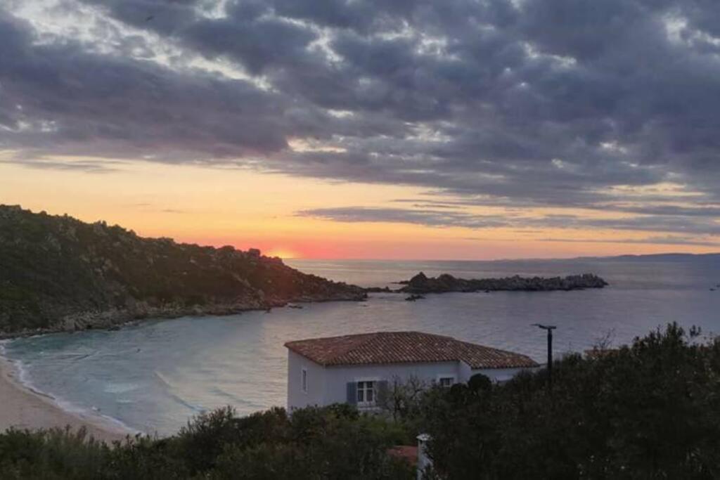 Case Vacanze A Santa Teresa Di Gallura Exterior photo